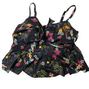 Torrid Suze 2F Black Hula Girl Tie Front Underwire Tankini Top